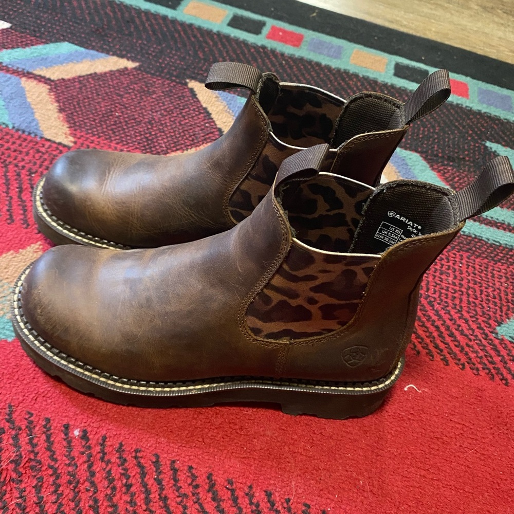 Ariat Chelsea Boots
